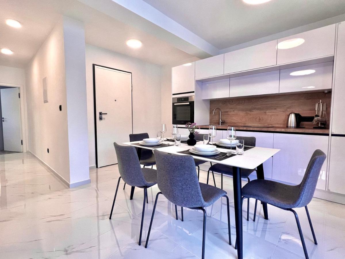 White Pearl Apartments - New Grebaštica Dış mekan fotoğraf