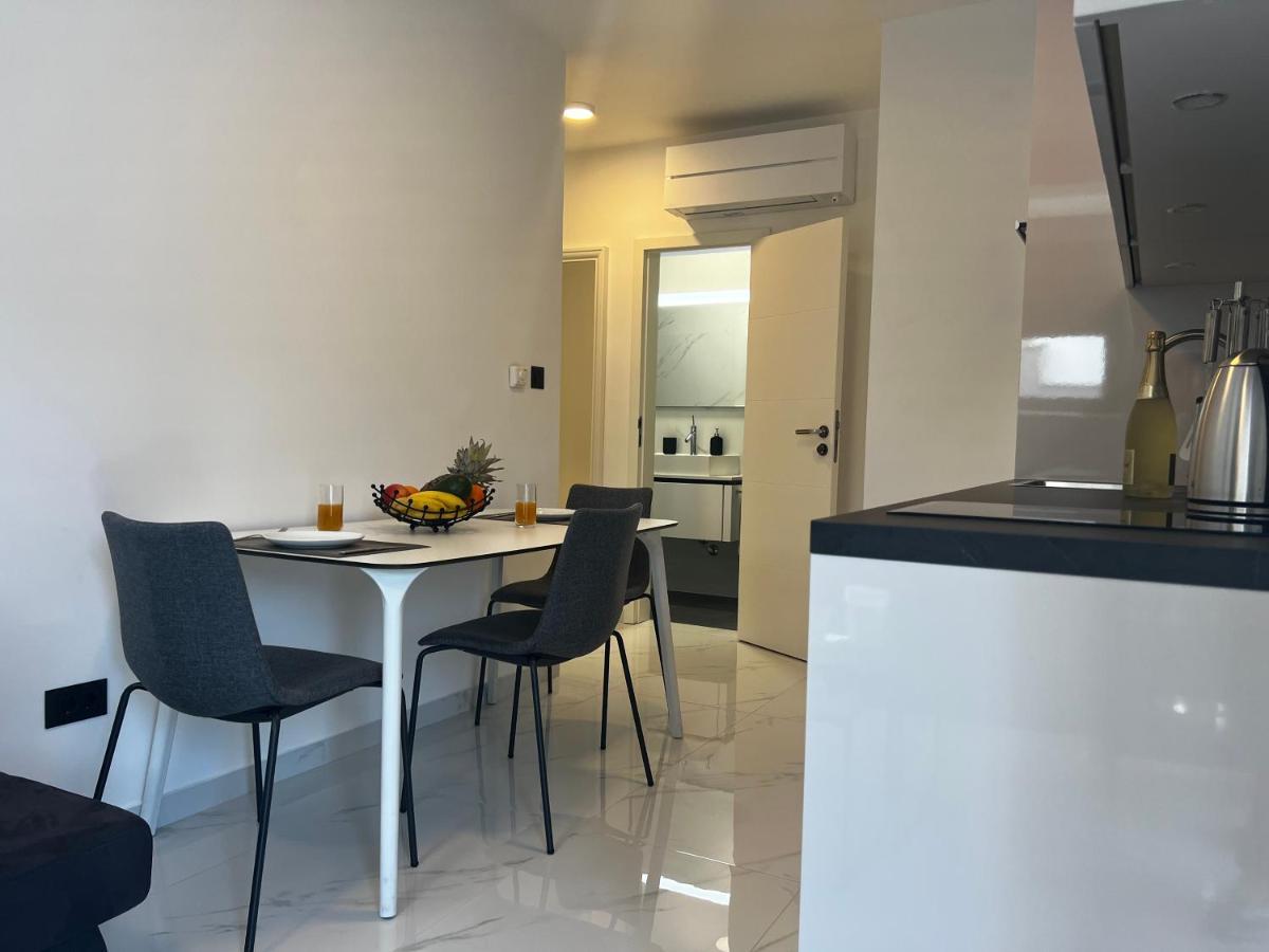 White Pearl Apartments - New Grebaštica Dış mekan fotoğraf