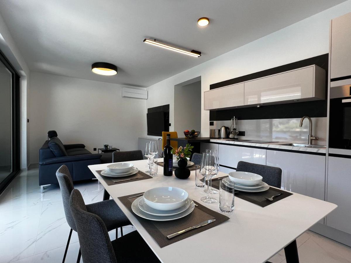 White Pearl Apartments - New Grebaštica Dış mekan fotoğraf